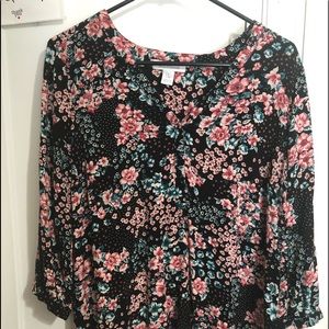 MOTHERHOOD MATERNITY TOP SMALL